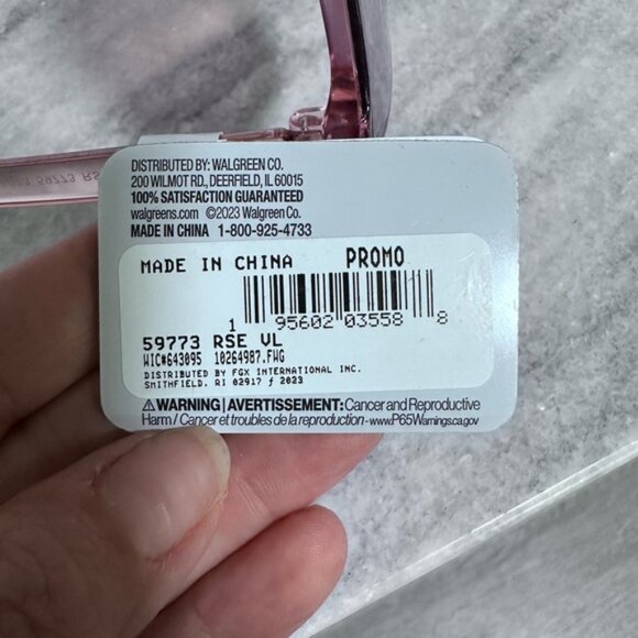 West Loop Pink Oversized Shield Sunglasses - Picture 4 of 4